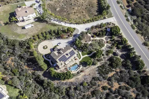 11136 Quail Canyon Rd, El Cajon, CA 92021