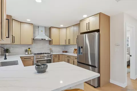 Kitchen - 4800 Lee Ave, La Mesa, CA 91942 photo 3 of 7