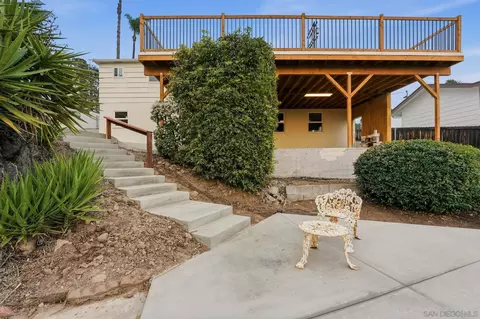 Exterior - 4800 Lee Ave, La Mesa, CA 91942 photo 12 of 17