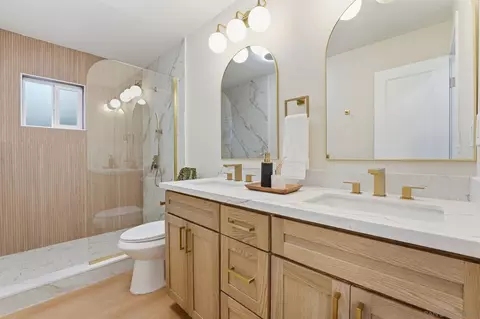Bath - 4800 Lee Ave, La Mesa, CA 91942 photo 1 of 4