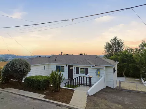 Exterior - 4800 Lee Ave, La Mesa, CA 91942 photo 8 of 17