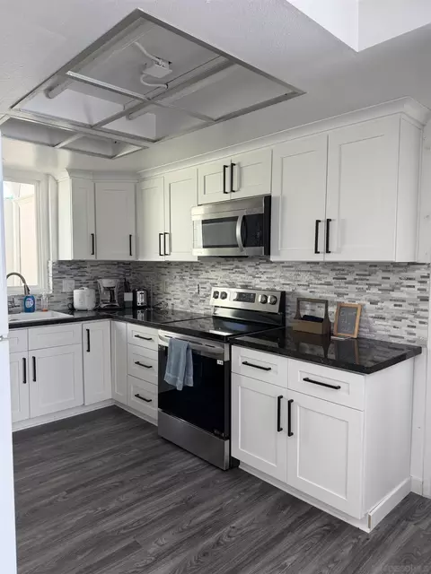 243 Calle Aragon #G, Laguna Woods, CA 92637