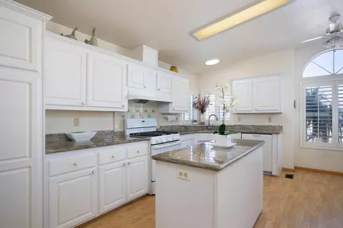 Kitchen - 11851 Riverside Dr #SPC 285, Lakeside, CA 92040 photo 2 of 3