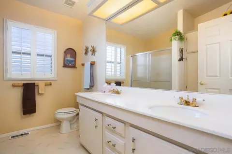 Bath - 11851 Riverside Dr #SPC 285, Lakeside, CA 92040 photo 1 of 2