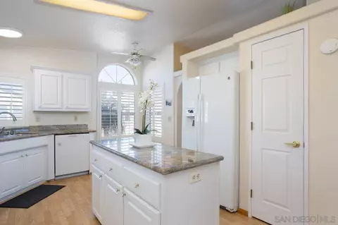 Kitchen - 11851 Riverside Dr #SPC 285, Lakeside, CA 92040 photo 1 of 3