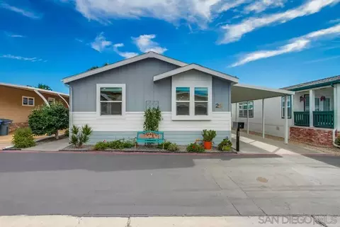 1401 El Norte Pkwy #SPC 25, San Marcos, CA 92069