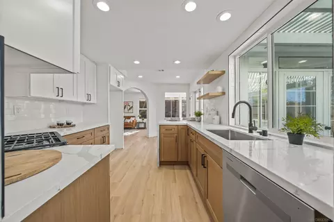 Kitchen - 1513 Powell Rd, Oceanside, CA 92056 photo 4 of 6