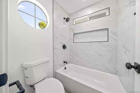 Bath - 1513 Powell Rd, Oceanside, CA 92056 photo 11 of 11
