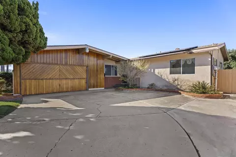 6542 Burgundy St, San Diego, CA 92120