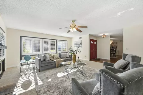 Living - 16120 Poderio Ct, Ramona, CA 92065 photo 2 of 2