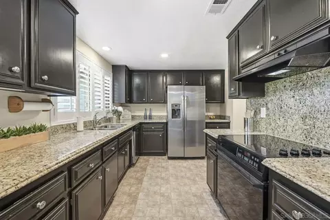 Kitchen - 16120 Poderio Ct, Ramona, CA 92065 photo 1 of 5
