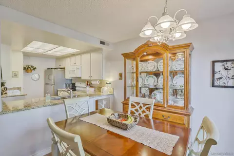 Dining - 5430 Baltimore #51, La Mesa, CA 91942 photo 4 of 4