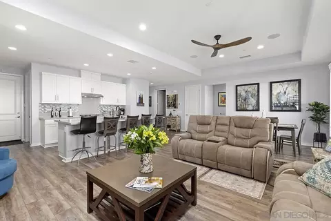 Living - 32100 Sedge Way, Temecula, CA 92591 photo 2 of 4