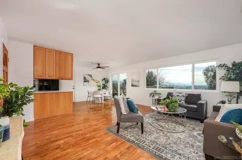 Living - 11739 Walnut Rd, Lakeside, CA 92040 photo 3 of 4