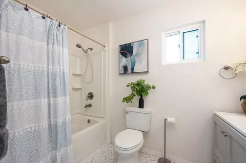 Bath - 11739 Walnut Rd, Lakeside, CA 92040 photo 1 of 2