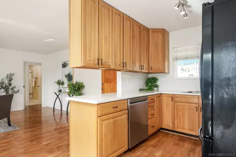 Kitchen - 11739 Walnut Rd, Lakeside, CA 92040 photo 1 of 4