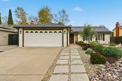 Exterior - 14015 Olive Meadows Pl, Poway, CA 92064 photo 2 of 6