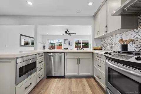Kitchen - 10364 Woodpark Dr, Santee, CA 92071 photo 2 of 5