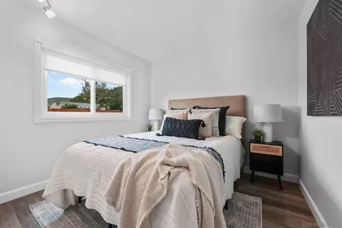 Bedroom - 10364 Woodpark Dr, Santee, CA 92071 photo 5 of 8