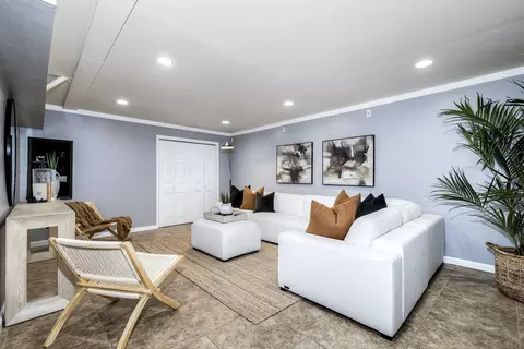 6390 Caminito Marcial, San Diego, CA 92111