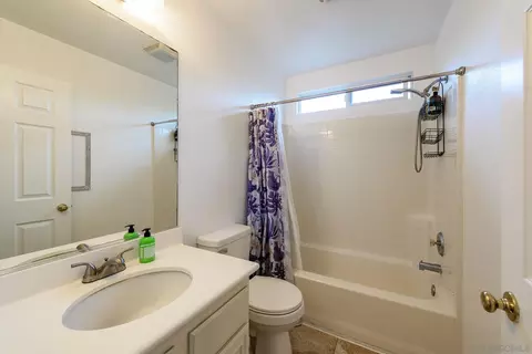 Bath - 1039 Eliot St, Oceanside, CA 92057 photo 1 of 6