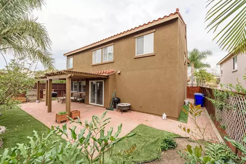 Exterior - 1039 Eliot St, Oceanside, CA 92057 photo 5 of 10