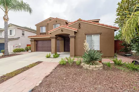 Exterior - 1039 Eliot St, Oceanside, CA 92057 photo 4 of 10