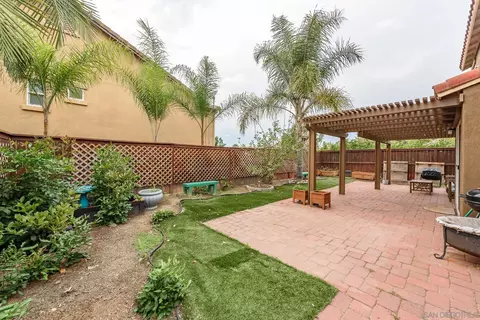Exterior - 1039 Eliot St, Oceanside, CA 92057 photo 9 of 10