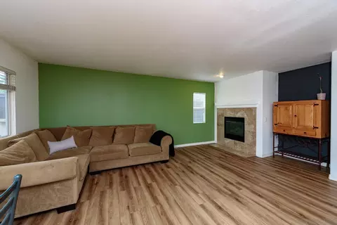 Living - 1039 Eliot St, Oceanside, CA 92057 photo 6 of 8