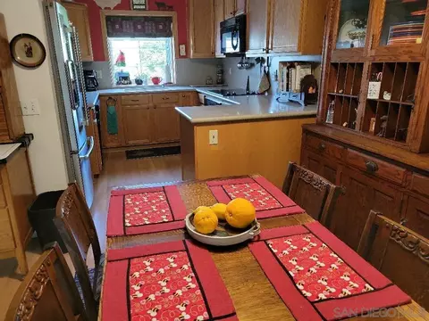 9881 S Aldergrove Ln, Spring Valley, CA 91977 photo 8