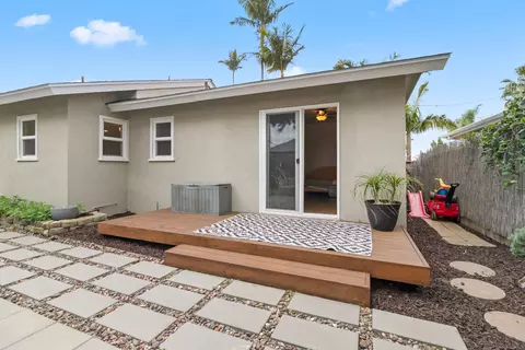 Exterior - 823 La Salina Pl, Oceanside, CA 92054 photo 9 of 12