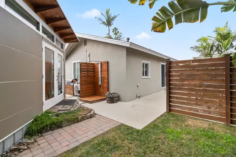 Exterior - 823 La Salina Pl, Oceanside, CA 92054 photo 3 of 12
