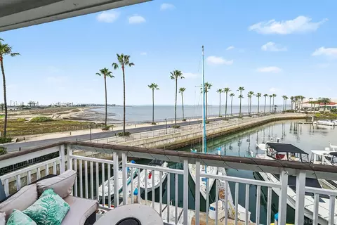 View/Area - 46 Montego Ct, Coronado, CA 92118 photo 2 of 10