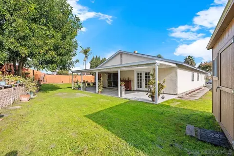 Exterior - 4445 Sunburst Dr, Oceanside, CA 92056 photo 5 of 7
