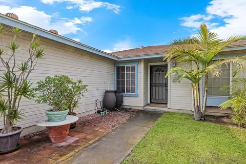 Exterior - 4445 Sunburst Dr, Oceanside, CA 92056 photo 2 of 7