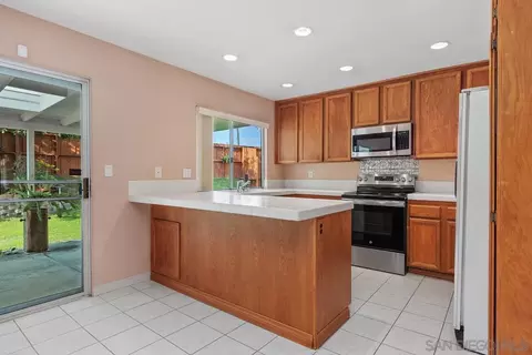 Kitchen - 4445 Sunburst Dr, Oceanside, CA 92056 photo 1 of 4