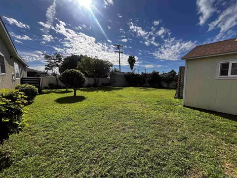 Exterior - 1625 Stewart St, Oceanside, CA 92054 photo 6 of 10