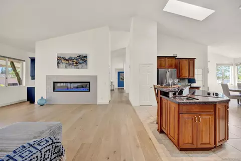 Entry Way - 14265 Sandhill Rd, Poway, CA 92064 photo 1 of 4