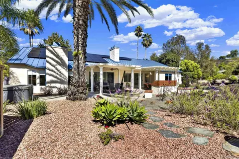 Exterior - 14265 Sandhill Rd, Poway, CA 92064 photo 7 of 19