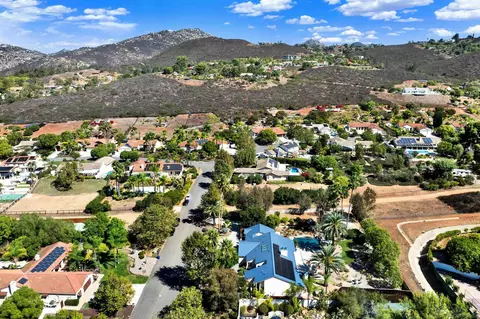 View/Area - 14265 Sandhill Rd, Poway, CA 92064 photo 5 of 5