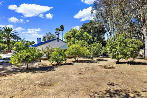 Exterior - 14265 Sandhill Rd, Poway, CA 92064 photo 18 of 19