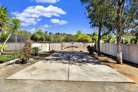 Exterior - 14265 Sandhill Rd, Poway, CA 92064 photo 16 of 19
