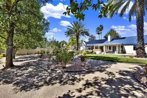 Exterior - 14265 Sandhill Rd, Poway, CA 92064 photo 12 of 19