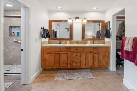 Bath - 2726 Naples Ct, Carlsbad, CA 92010 photo 1 of 5