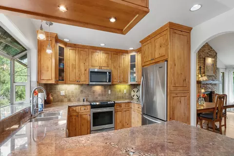 Kitchen - 2726 Naples Ct, Carlsbad, CA 92010 photo 3 of 7
