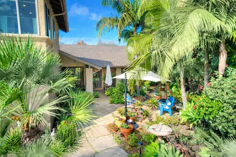 Exterior - 2726 Naples Ct, Carlsbad, CA 92010 photo 2 of 16