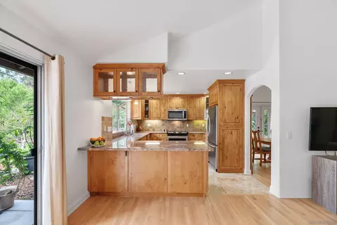 Kitchen - 2726 Naples Ct, Carlsbad, CA 92010 photo 2 of 7