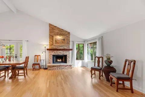Living - 2726 Naples Ct, Carlsbad, CA 92010 photo 1 of 4