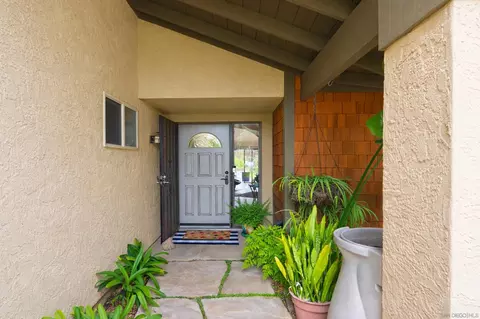 Entry Way - 2726 Naples Ct, Carlsbad, CA 92010 photo 2 of 3