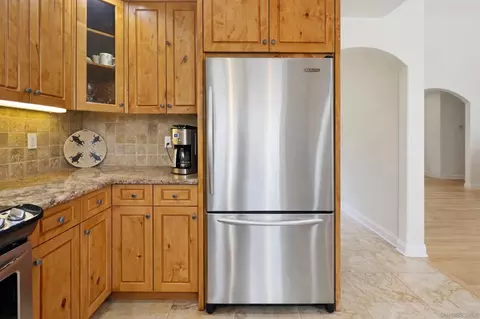 Kitchen - 2726 Naples Ct, Carlsbad, CA 92010 photo 4 of 7